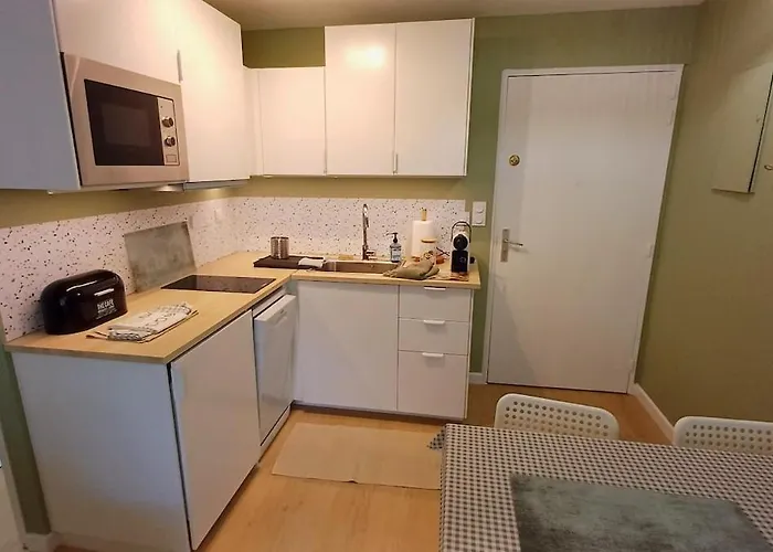 Plein Centre A 3 Mn A Pied De La * סן-מקסים